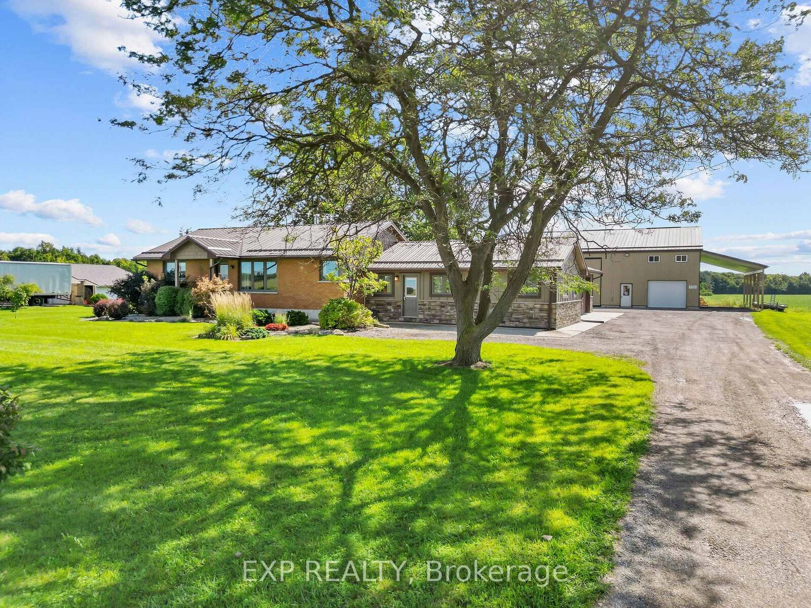 Property Photo:  9221 Hickory Drive  ON N7G 3H3 