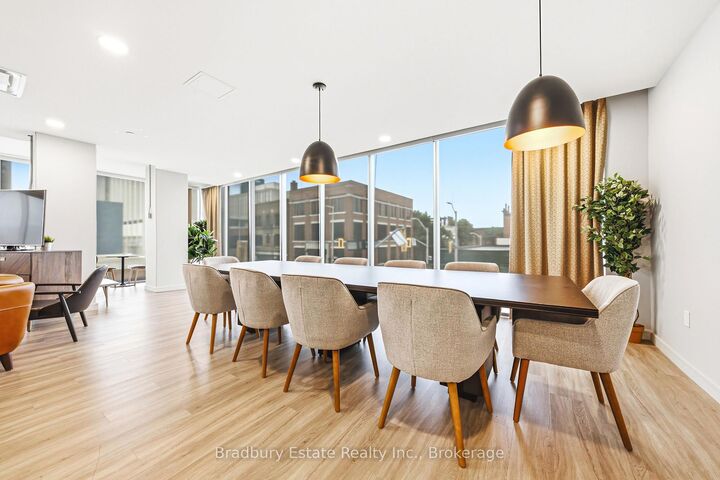 Property Photo:  49 Walnut Street S 1203  ON L8N 2K9 