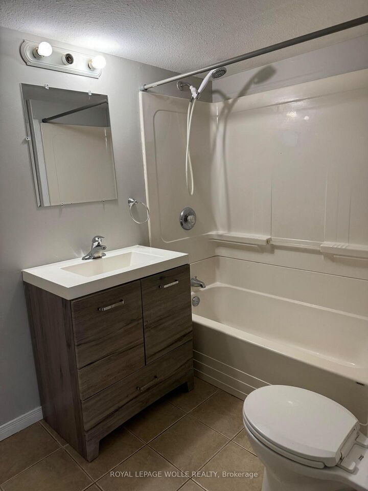 Property Photo:  77 Cedar Street S  ON N2G 3L6 