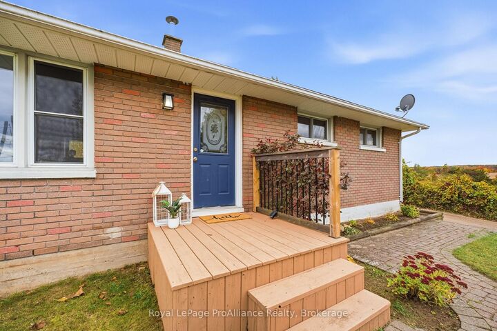 Property Photo:  685 Will Johnson Road  ON K0K 2C0 