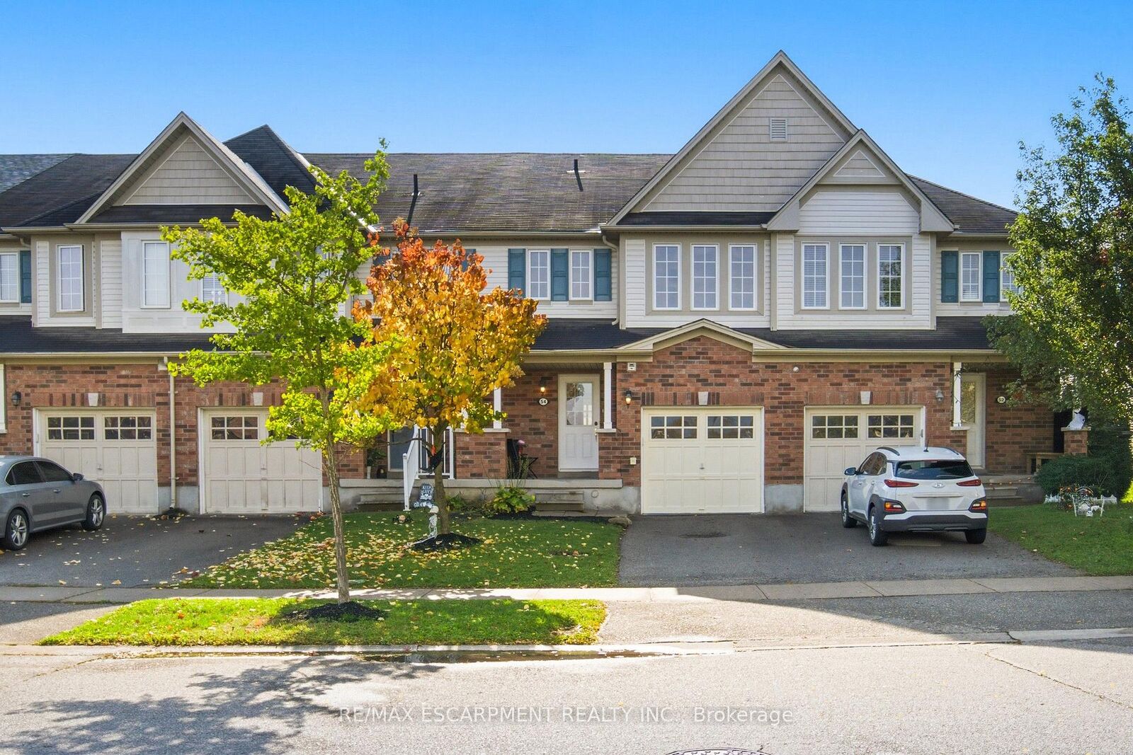 Property Photo:  54 Duncan Avenue  ON N3T 5L5 