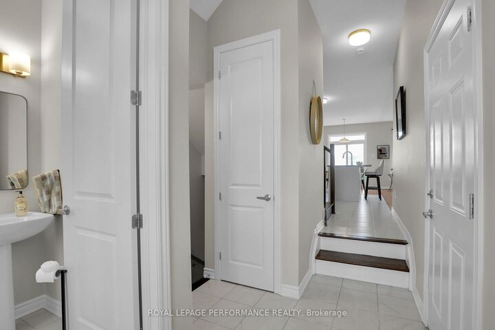 Property Photo:  110 Main Halyard Lane  ON K2J 7B6 