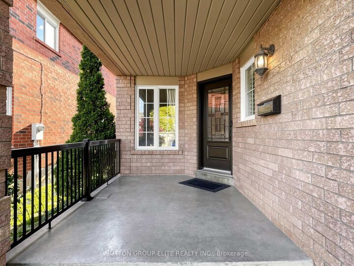 Property Photo:  5708 Wells Place Drive  ON L5M 5T6 