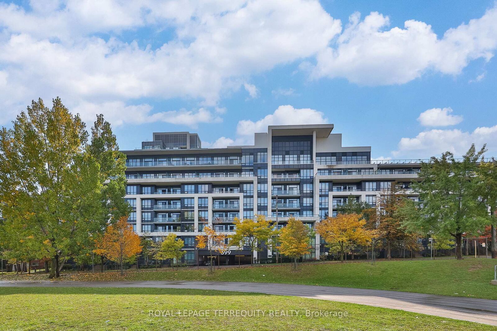 Property Photo:  399 Spring Garden Avenue 605  ON M2N 3H6 