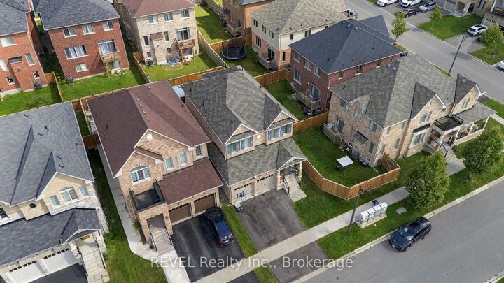 Property Photo:  1901 Don White Court  ON L1H 8L7 