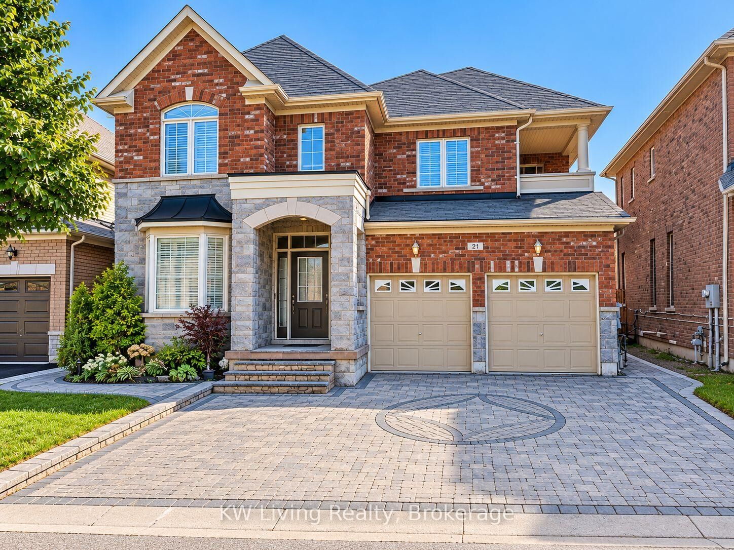 Property Photo:  21 Plentywood Drive  ON L6Y 0C1 
