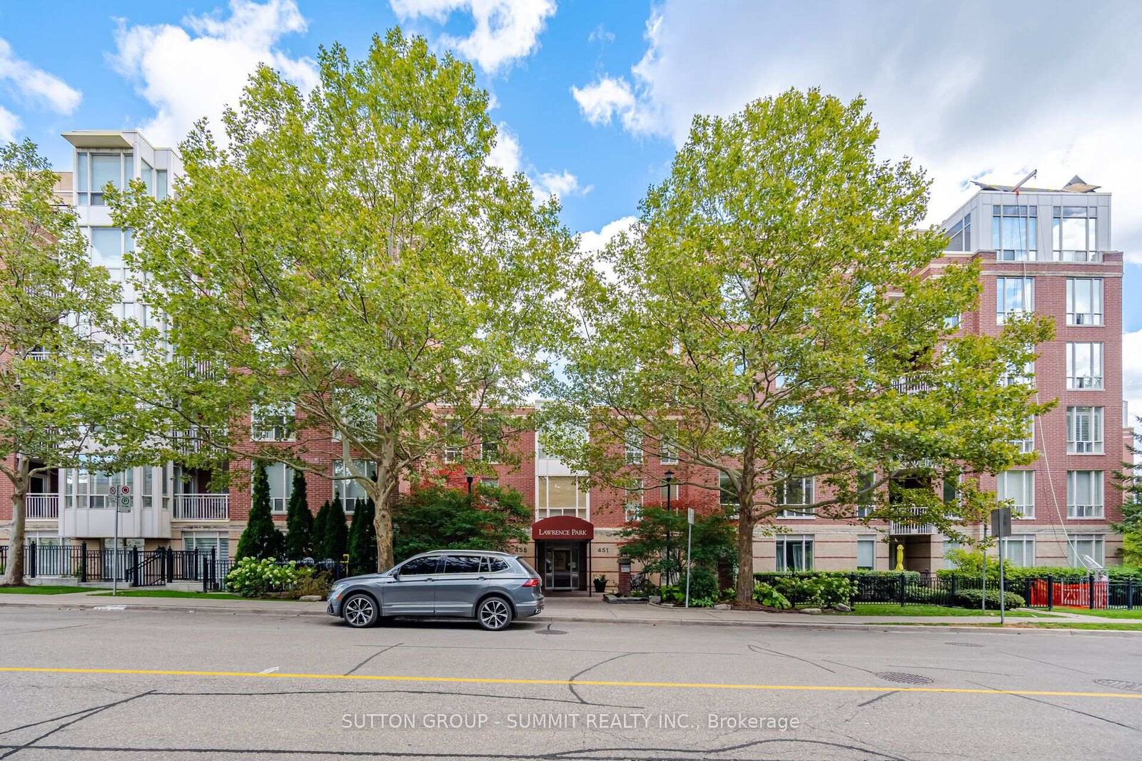 Property Photo:  455 Rosewell Avenue 205  ON M4R 2H9 