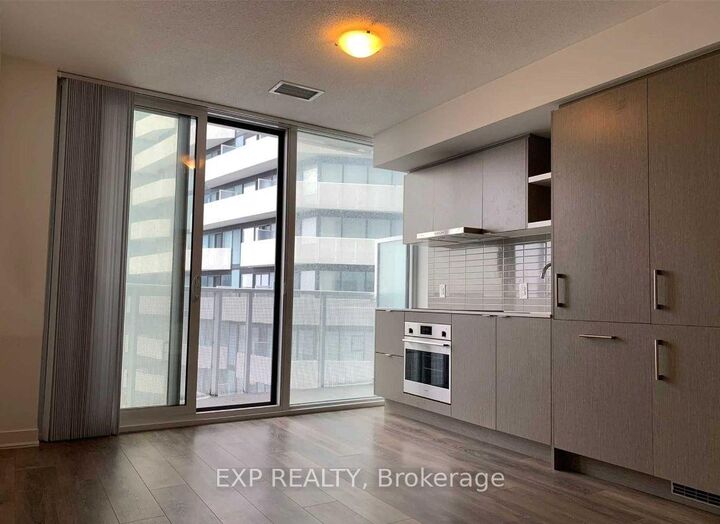 Property Photo:  88 Harbour Street 3311  ON M5J 1B7 