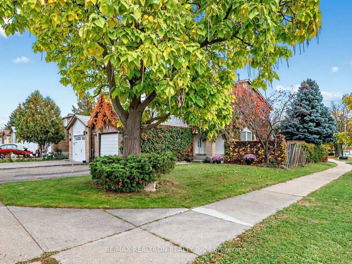 Property Photo:  45 McClintock Crescent  ON L4J 2S7 