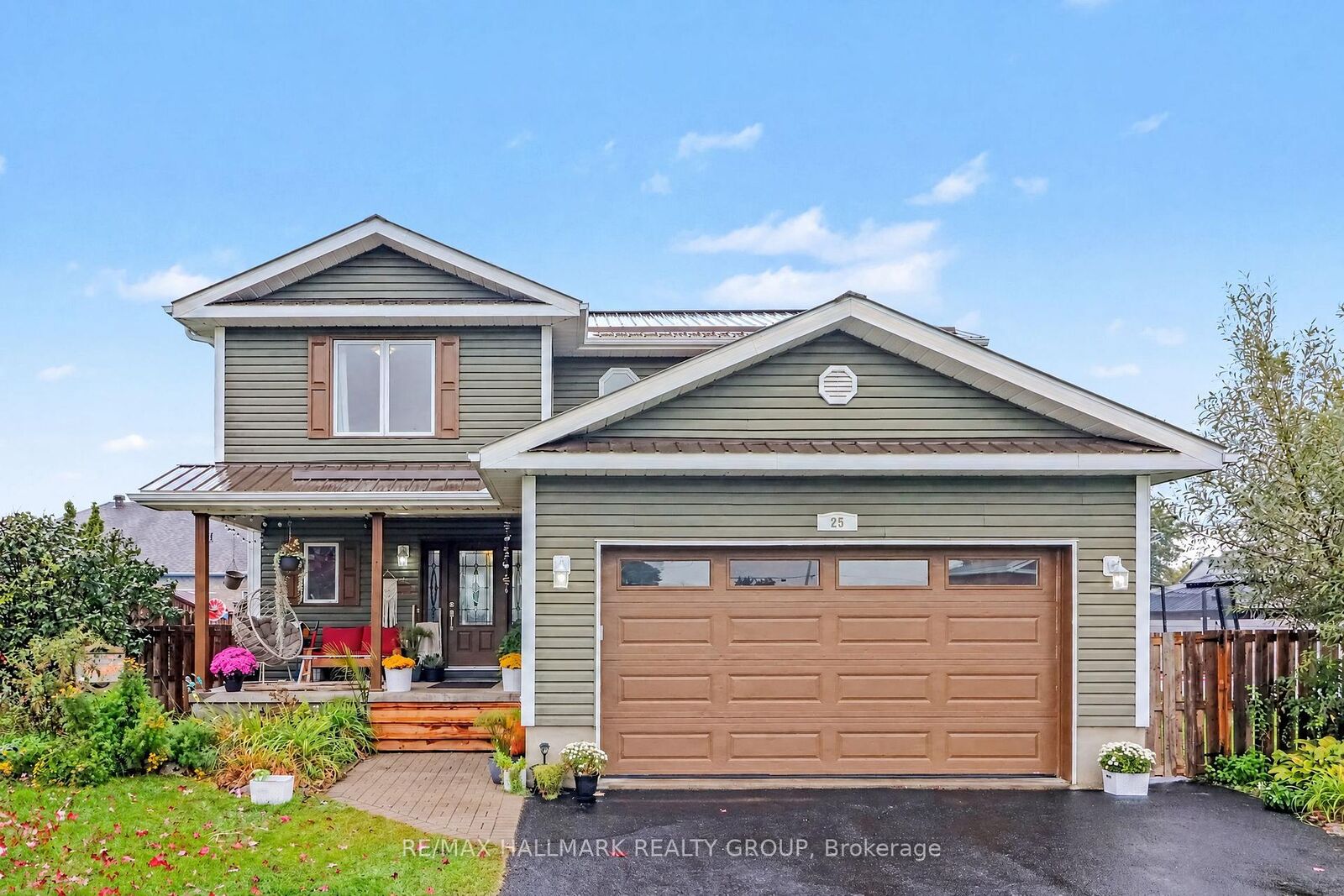 Property Photo:  25 Tabitha Cres Crescent  ON K0C 1H0 