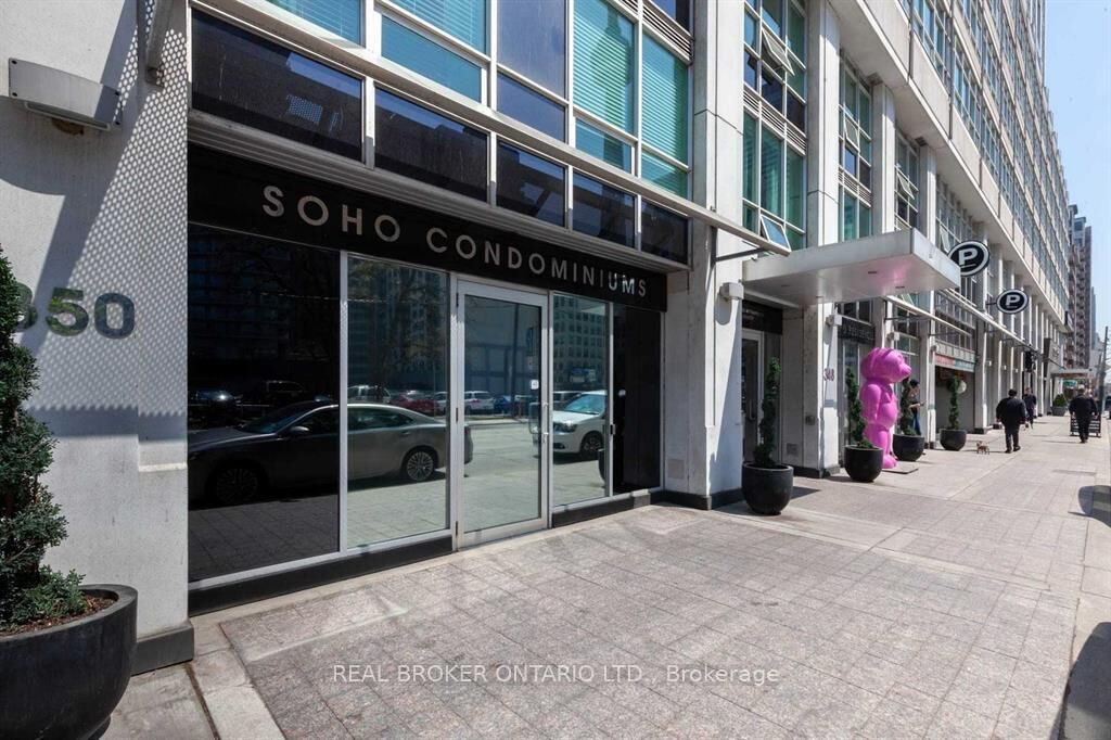 Property Photo: 350 Wellington Street W M04 ON M5V 3W9