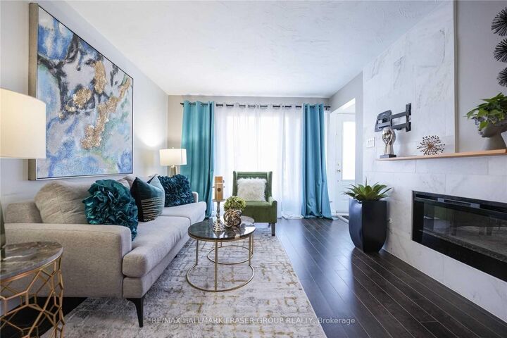 Property Photo:  92 Overture Road  ON M1E 2V9 