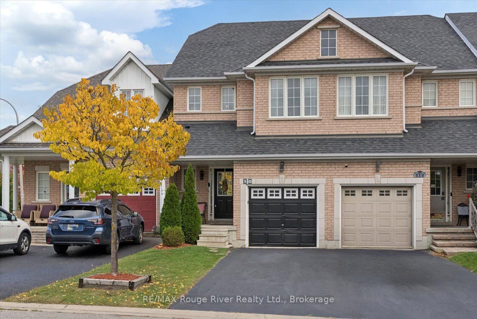 Property Photo:  50 Treen Crescent  ON L1R 3C8 