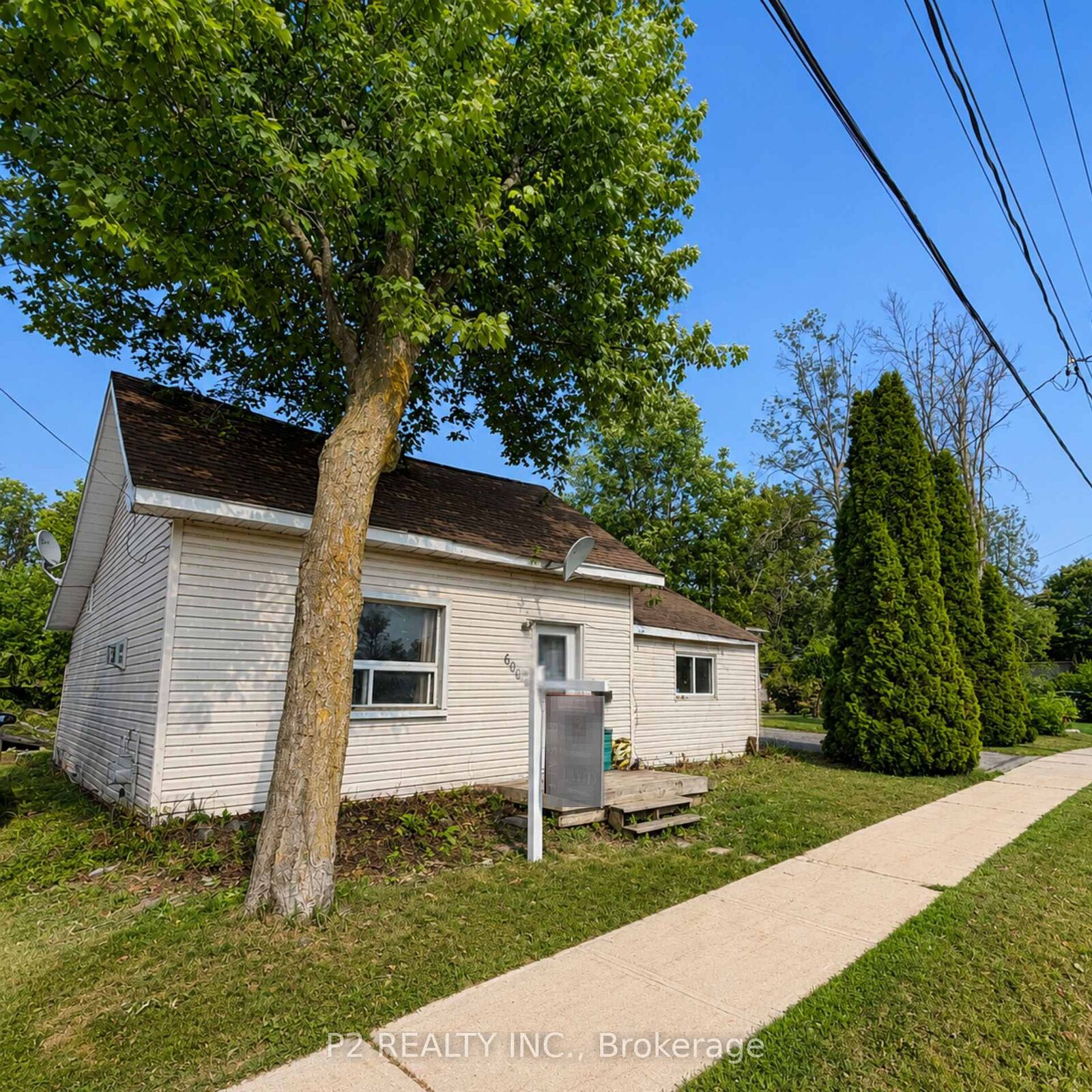 Property Photo:  600 West Street S  ON L3V 5H6 