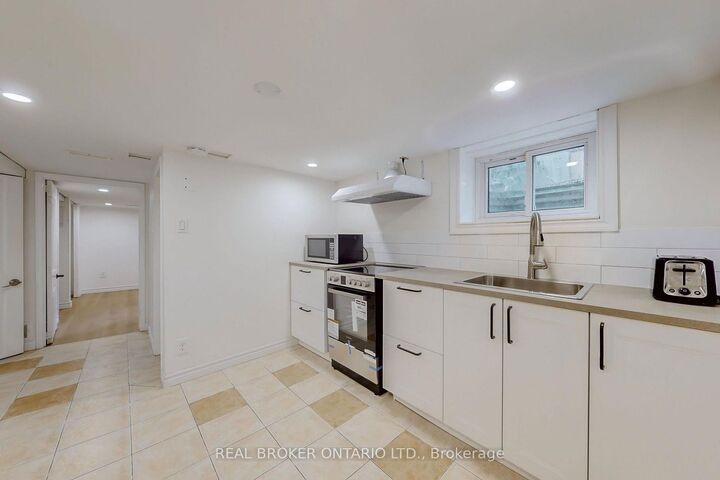 Property Photo:  164 William Street Basement  ON M9N 2H1 