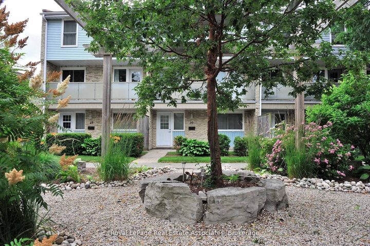 Property Photo:  35 Breckenridge Drive 30  ON N2B 3H5 