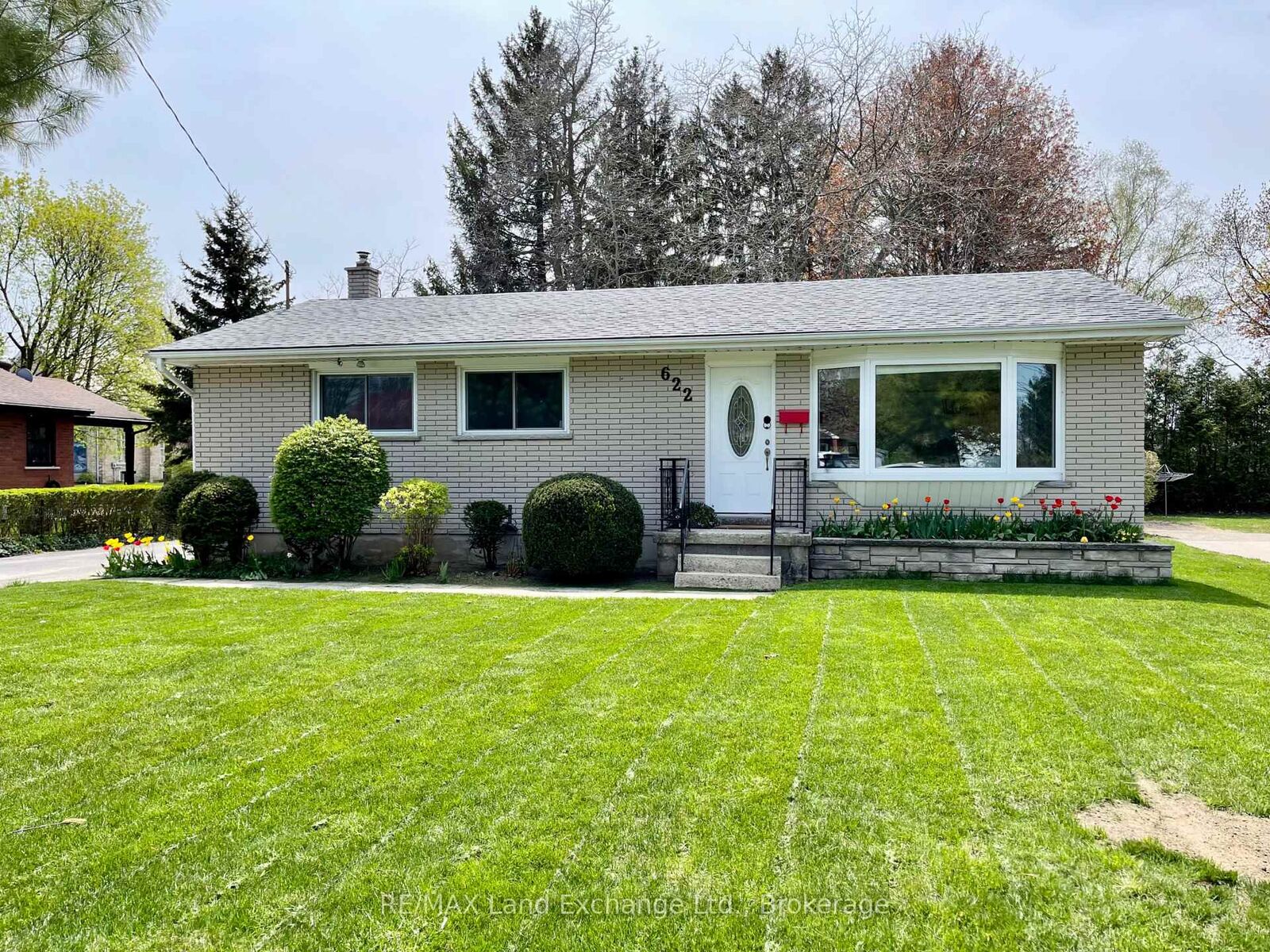 Property Photo:  622 River Street  ON N0H 2C3 