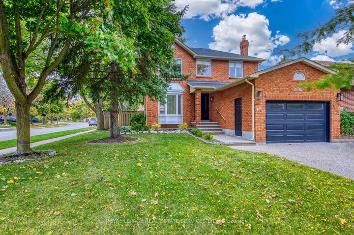 Property Photo:  2100 Galena Crescent  ON L6H 4A2 