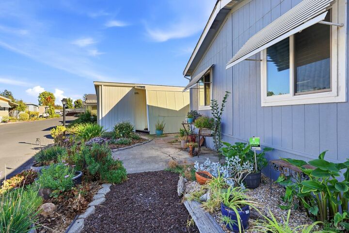 Property Photo:  1138 Broadleaf Lane  CA 95492 