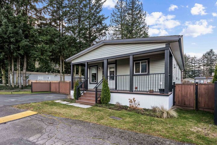 Property Photo:  63071 Flood Hope Road 18  BC V0X 1L2 