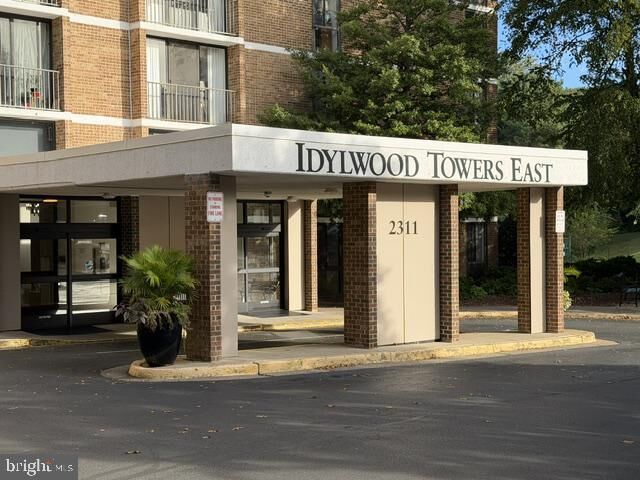 Property Photo:  2311 Pimmit Drive 1108  VA 22043 
