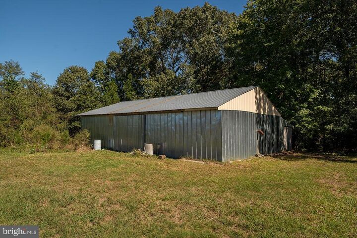 Property Photo:  Ullainee Road  VA 22436 
