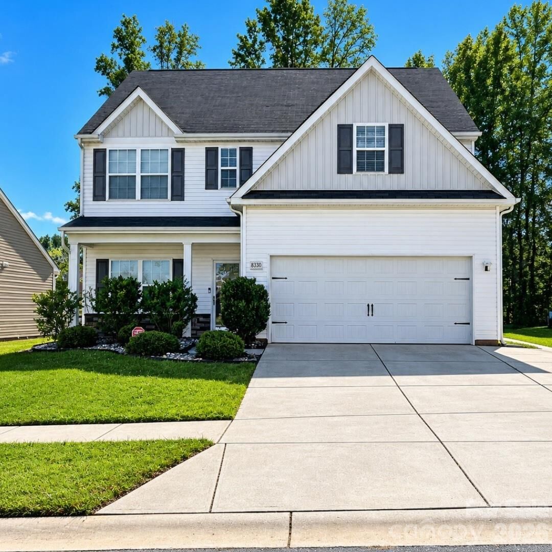 Property Photo: 8330 Kneller Street NC 28215