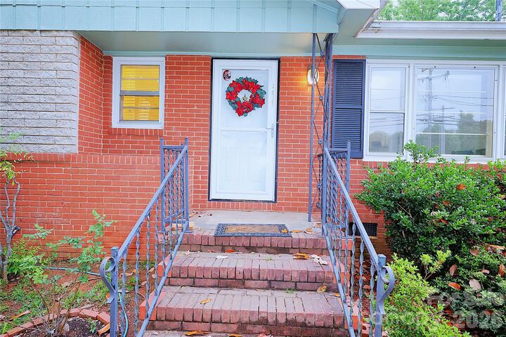 Property Photo: 3016 Boston Avenue NC 28212
