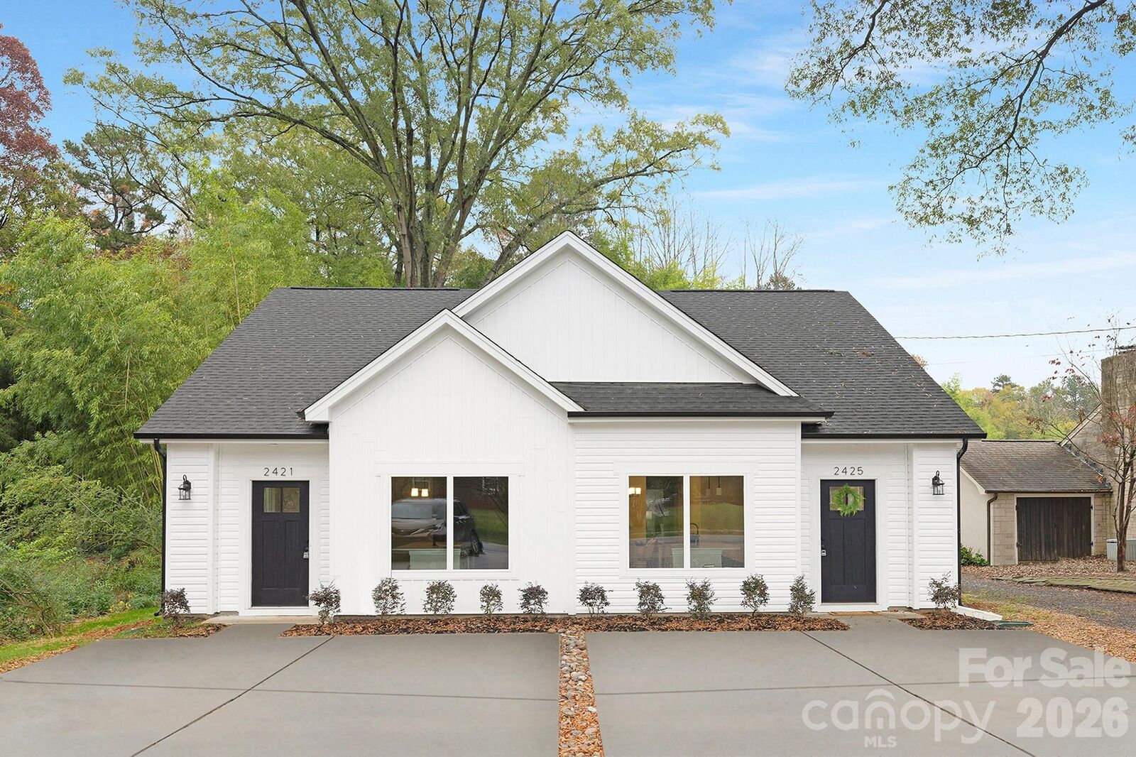 Property Photo:  2425 Toddville Road  NC 28214 