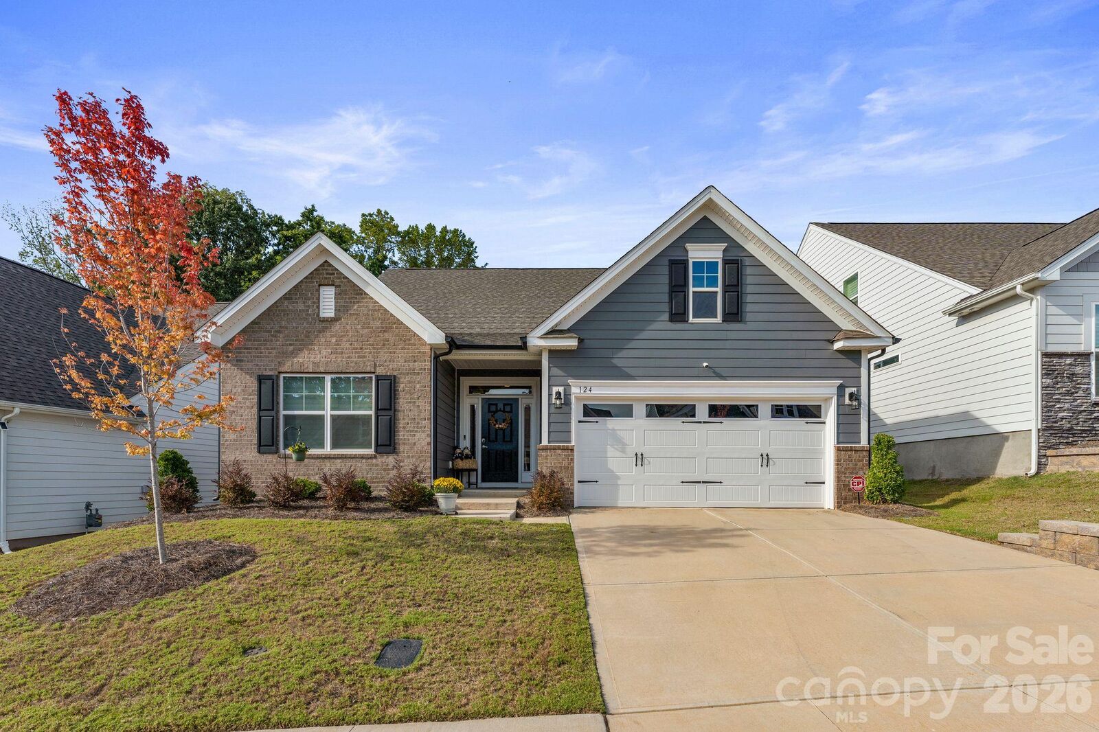 Property Photo:  124 Prestwick Way  NC 28115 