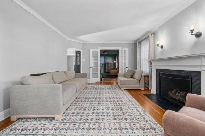 Property Photo:  45 S Stanwood Road  OH 43209 