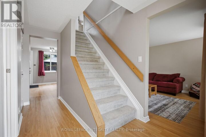 Property Photo:  1544D Beaverpond Drive  ON K1B 3R9 