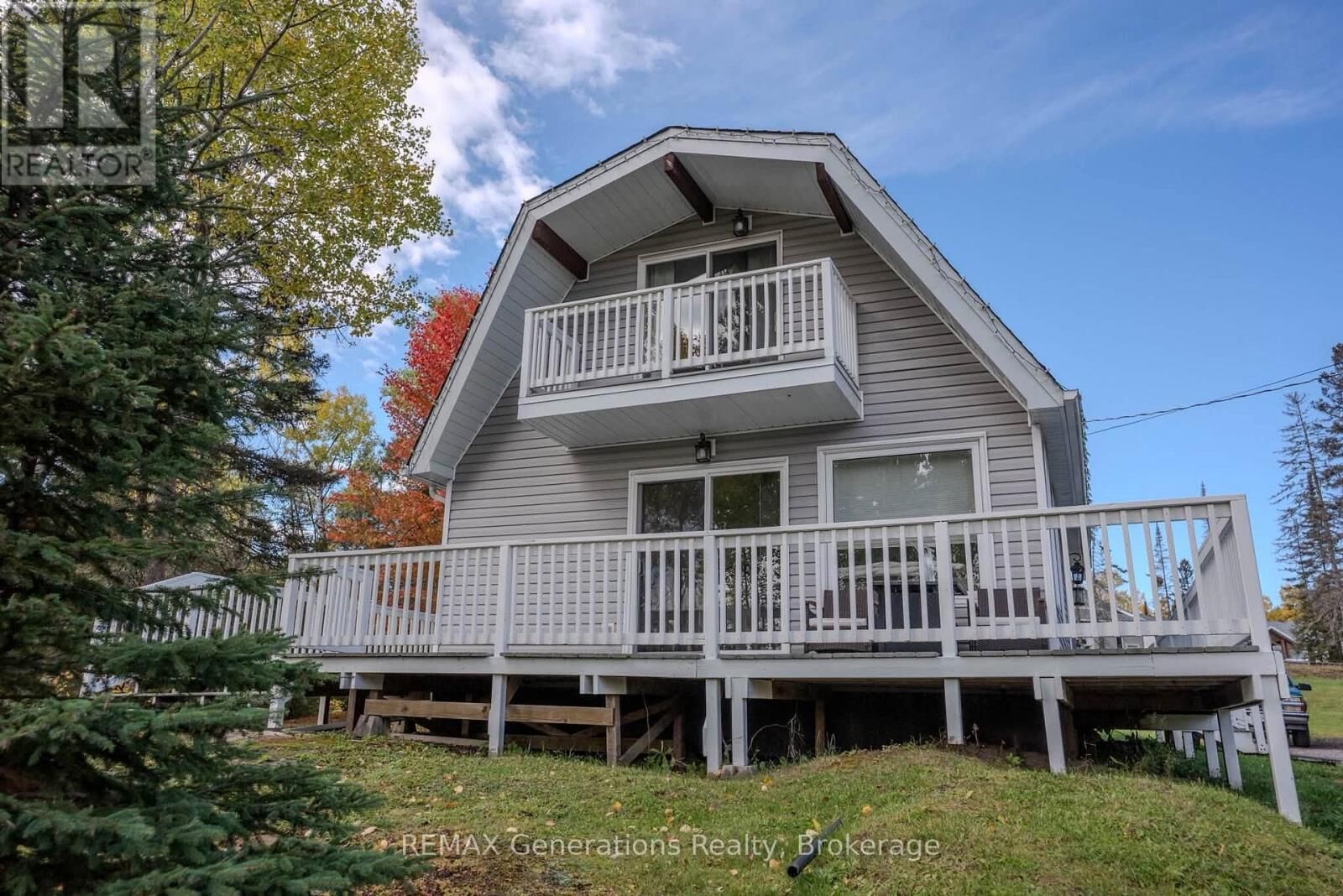 Property Photo:  475 Hazelwood Drive  ON P7G 1Y5 