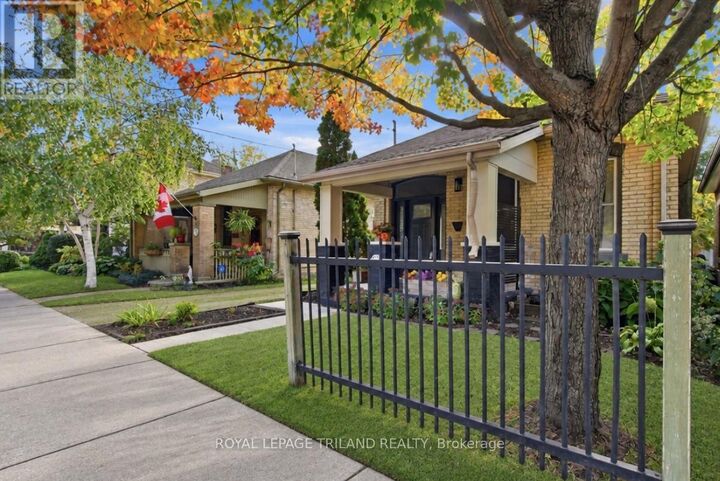 Property Photo:  149 William Street  ON N6B 3B4 