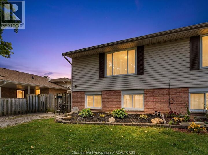 Property Photo:  8 Timothy Crescent  ON N7L 4Z1 