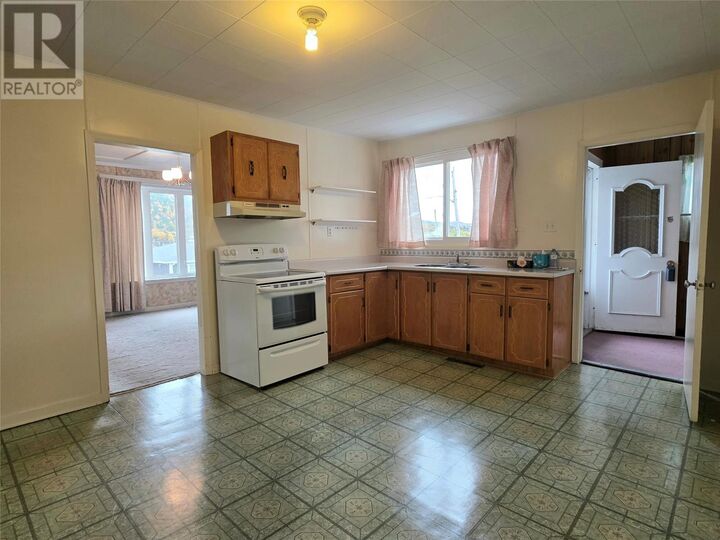 Property Photo:  5 Rosedale Street  NL A2H 4N9 