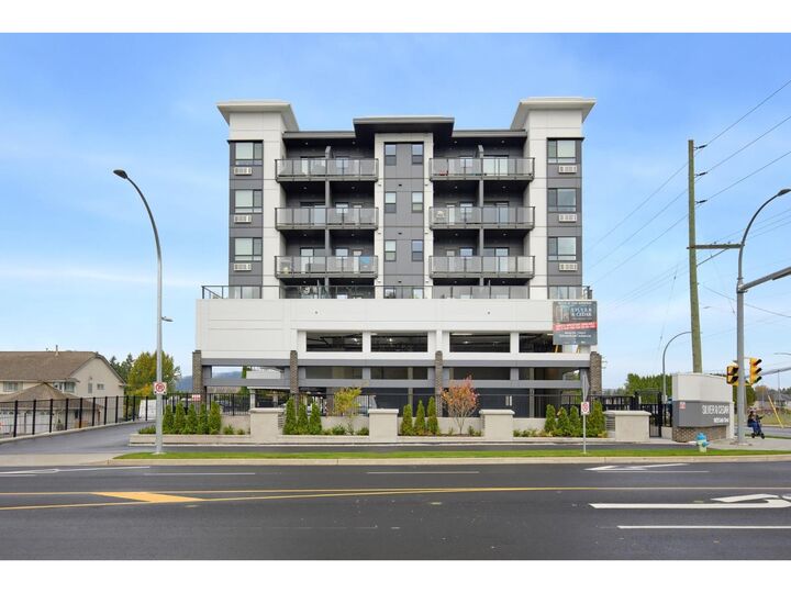 Property Photo:  8423 Cedar Street 403  BC V4S 1A1 