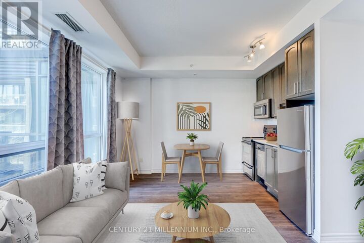 Property Photo: 15 James Finlay Way 821 ON M3M 0B3