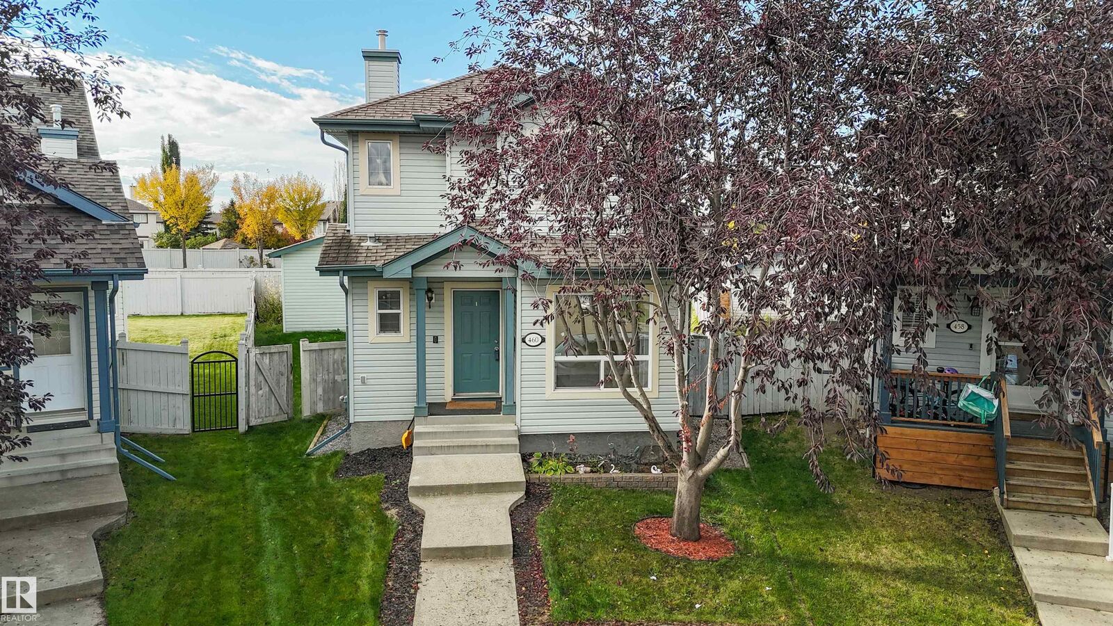 Property Photo:  460 Gibb Wynd NW  AB T5T 6W7 