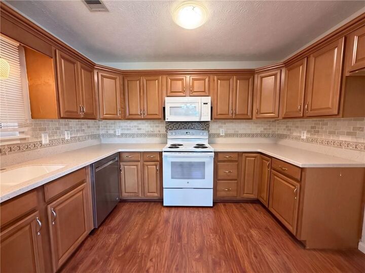 Property Photo:  3040 Raymonds Court  GA 30052 