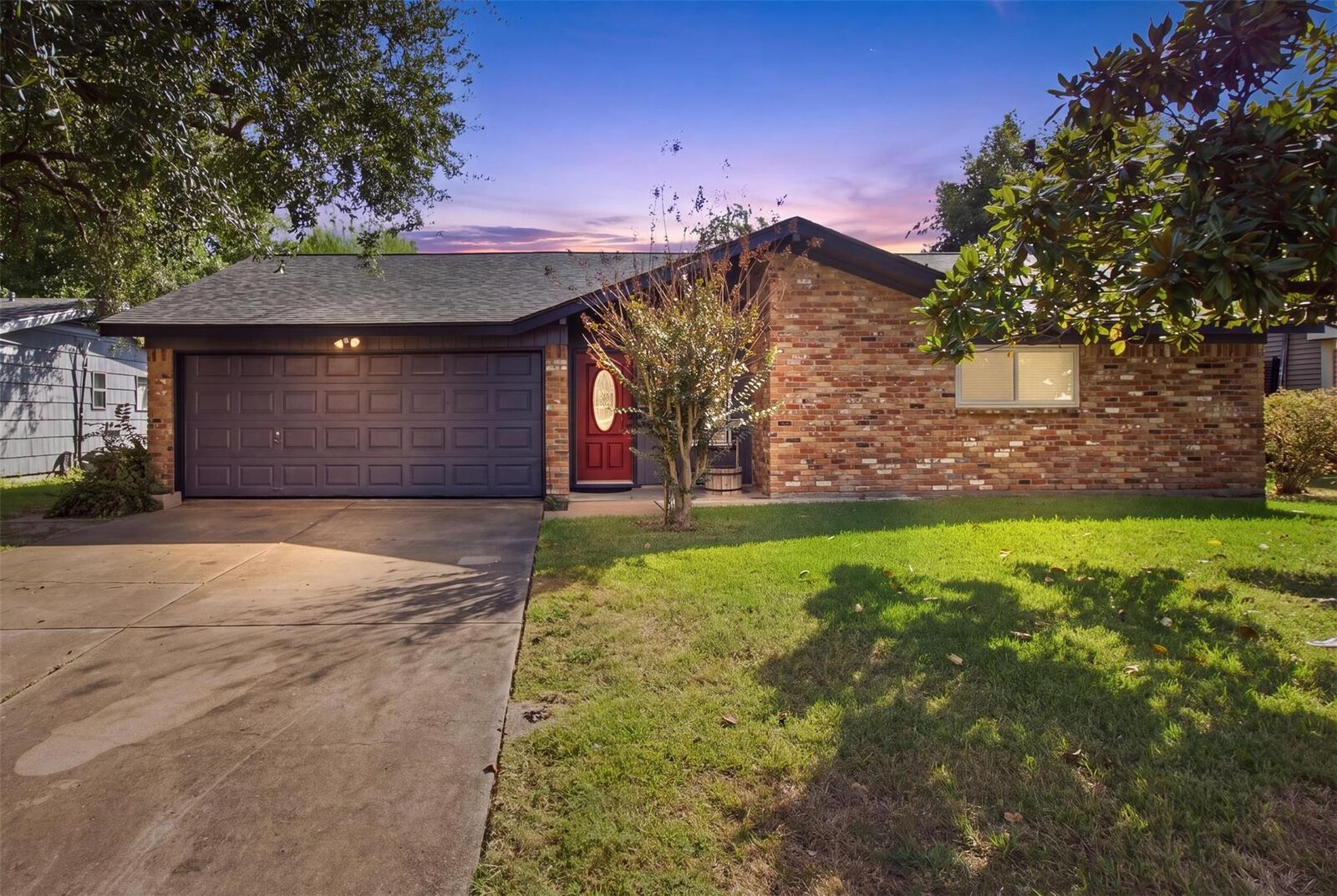 Property Photo: 321 Chestnut Street TX 77566