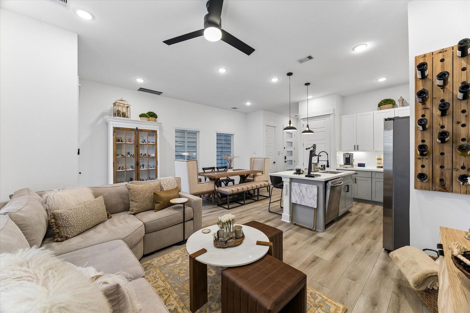 Property Photo:  3012 Jensen Springs Lane  TX 77026 
