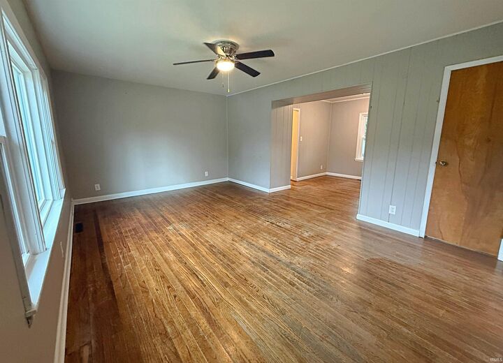 Property Photo: 204 Poplar Street IN 47553