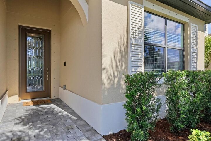 Property Photo:  1854 E Isles Road  FL 33953 