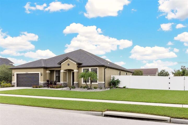 Property Photo: 3003 Via Milano Street FL 33566