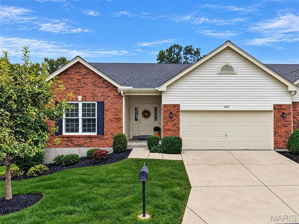 Property Photo:  643 Kerryton Place Circle  MO 63021 
