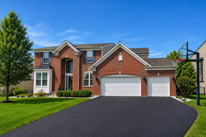 Property Photo:  191 Chapin Way  IL 60543 