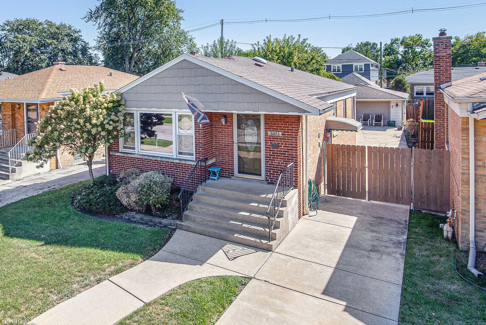 Property Photo:  3851 W 108th Place  IL 60655 