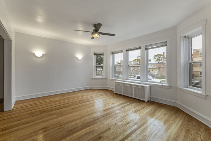 Property Photo:  6212 S Claremont Avenue  IL 60636 
