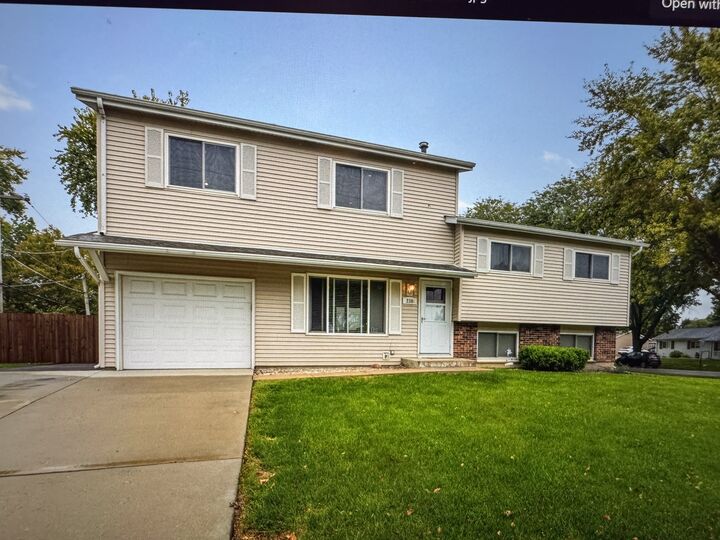 Property Photo: 238 E Briarcliff Road IL 60440
